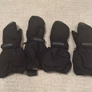 2 pairs of toddler Burton snowbaord mittens